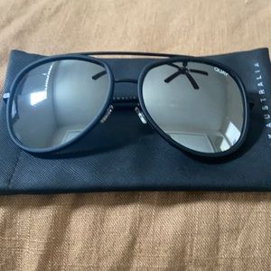 Quay needing fame aviator sunglasses
